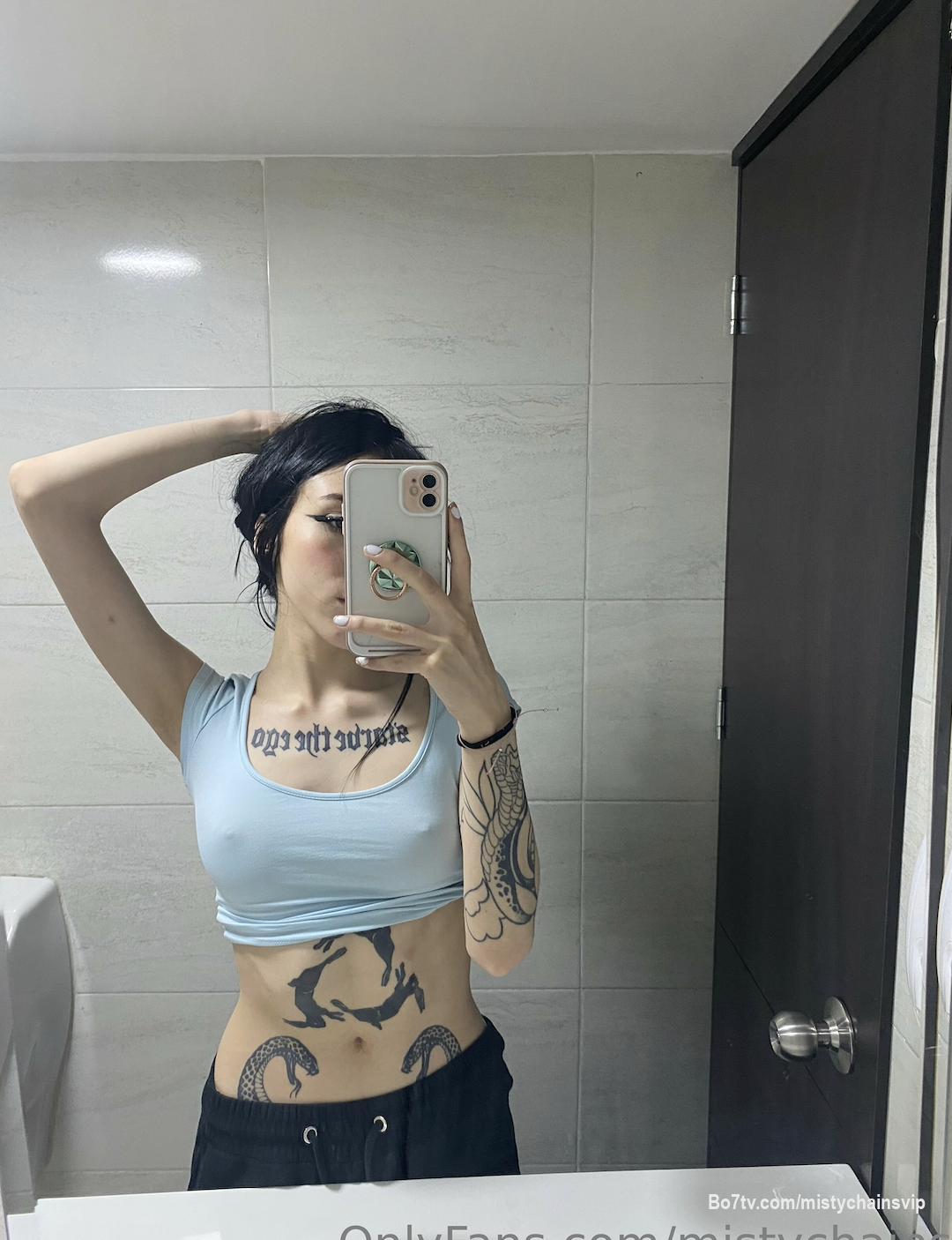 Finally done cleaning! isn't that mirror crystal clear？🥱